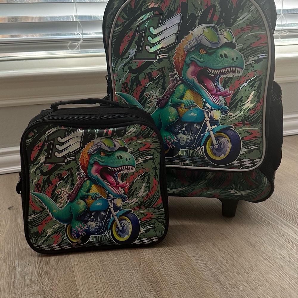 Dinosaur Kids Backpack and Lunchbox Set